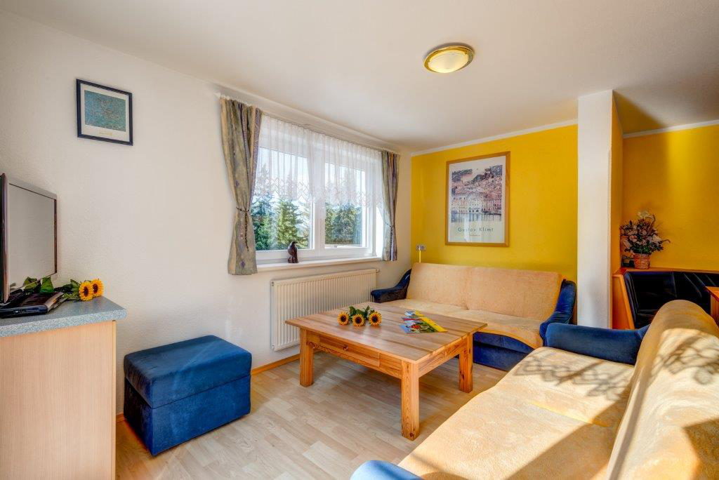 Ferienwohnung 1 Wohnküche 20qm mit Balkon, Westseite