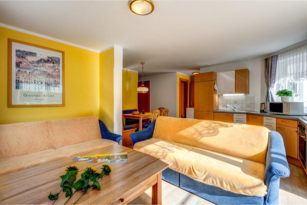 Ferienwohnung 1 Wohnküche 20qm mit Balkon, Westseite